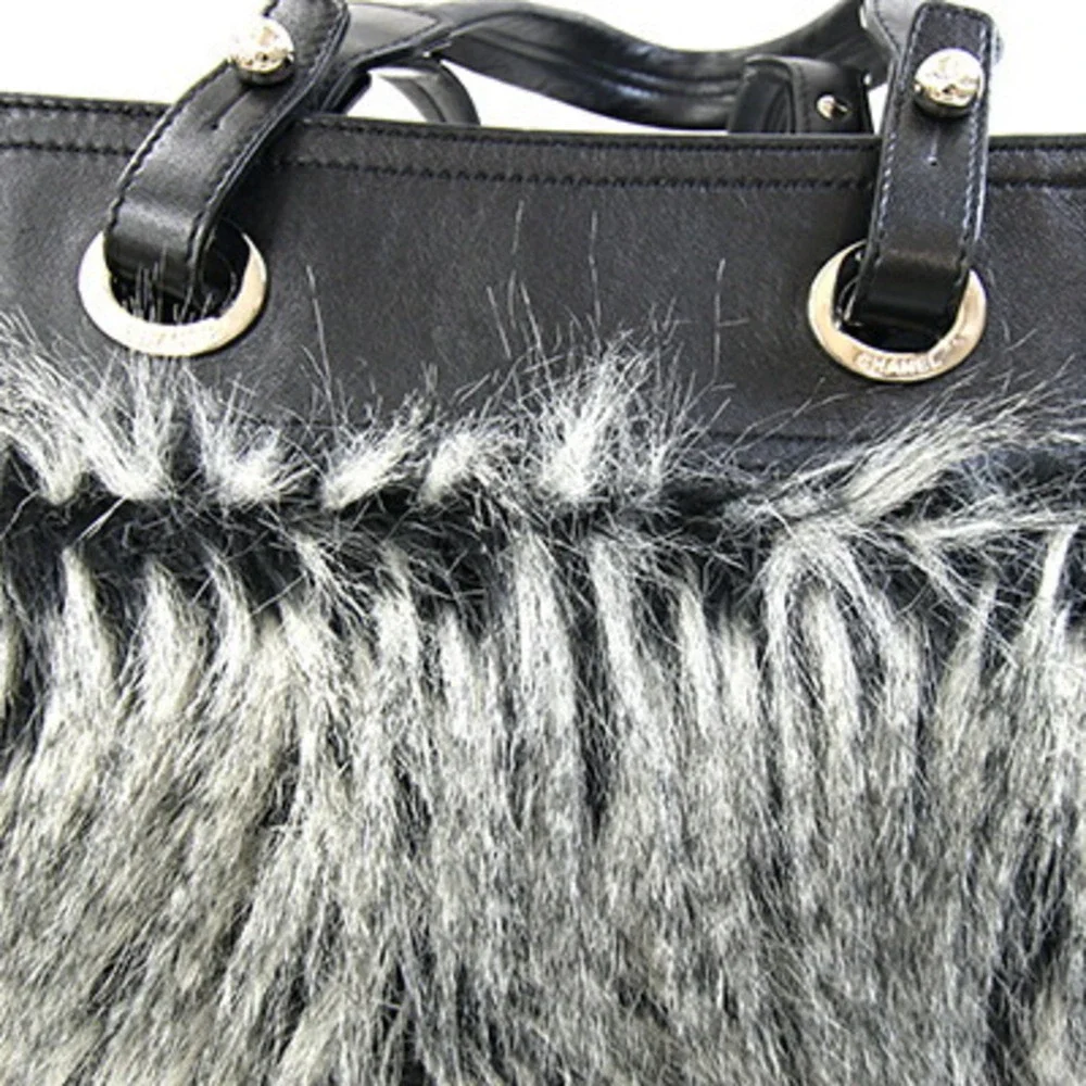 CHANEL Black Leather Logo Shoulder Bag